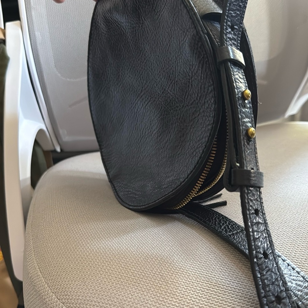 Madewell Black Crossbody Bag Simple Circle Tamborine - Picture 4 of 7